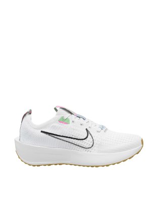 Nike Womens  Interact Run In White