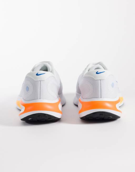 Nike Running – Journey – Biało-pomarańczowe buty sportowe do biegania, 2 z 5
