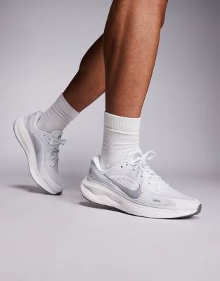 Nike Running - Journey Run - Baskets - Gris