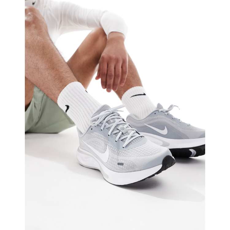 Nike Running Journey Run sneakers in gray and white | ASOS display picture 2