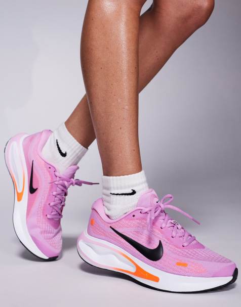 Nike Running Journey Run sneakers in pink - view 1