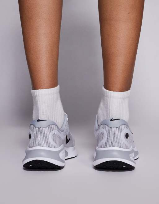 Nike Running Journey Run sneakers in white and black, 5 of 5