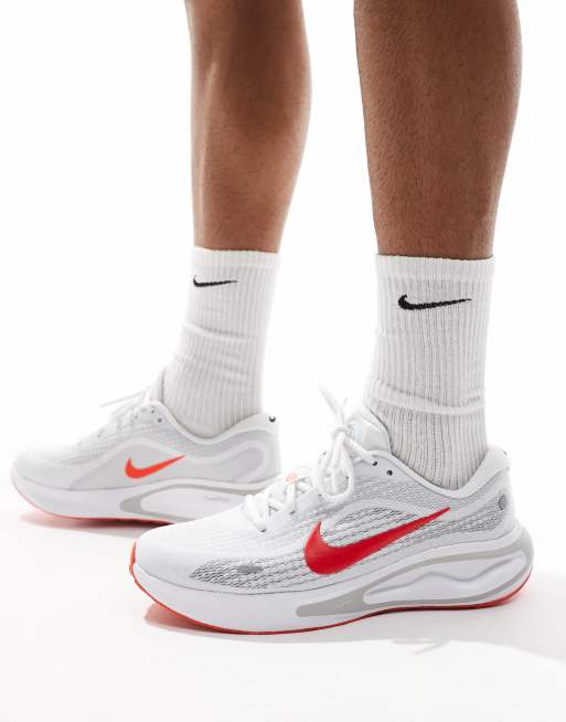 Nike Running Journey Run sneakers in white and red, 2 of 5