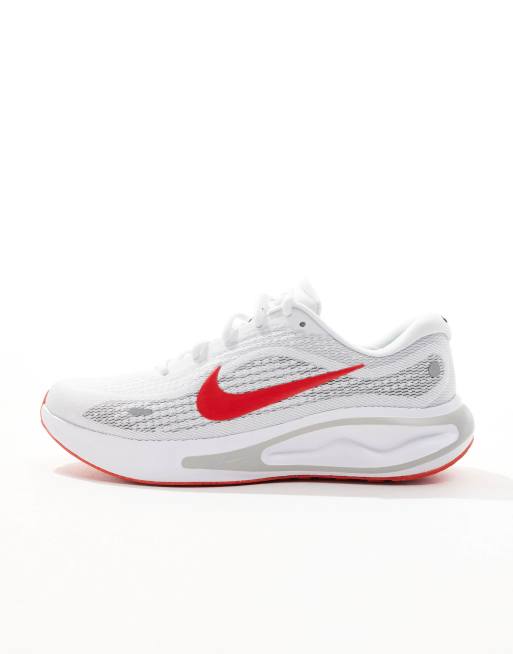 Nike Running Journey Run sneakers in white and red, 4 of 5