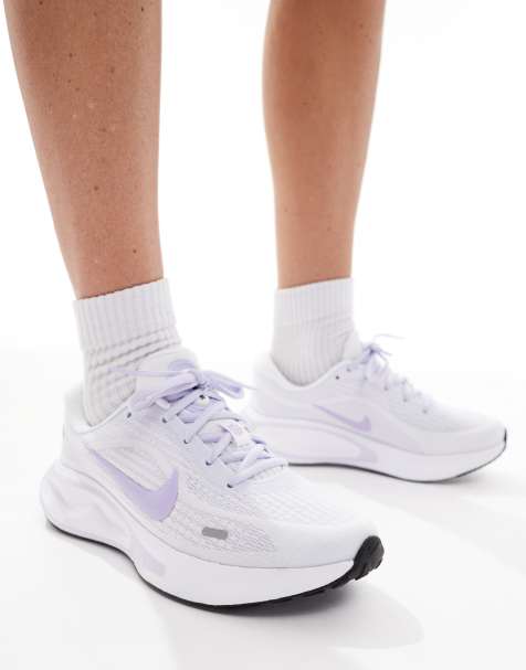 Nike Running - Journey Run - Sneakers in wit en lila - view 1
