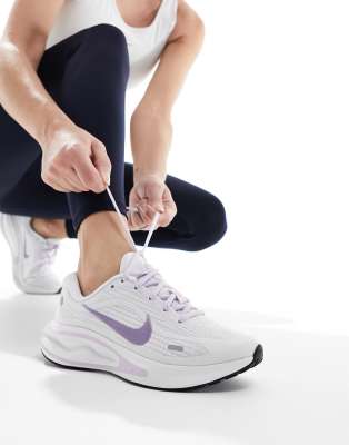 Nike Running Journey Run trainers in lilac and white-Purple