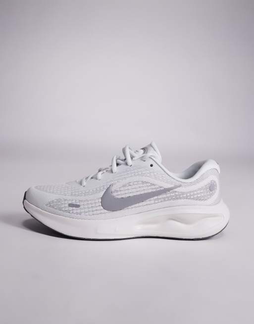 Nike Running – Journey – Szare buty sportowe do biegania, 2 z 5