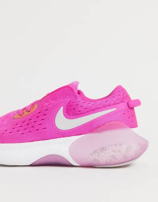 nike running joyride dual trainers in pink