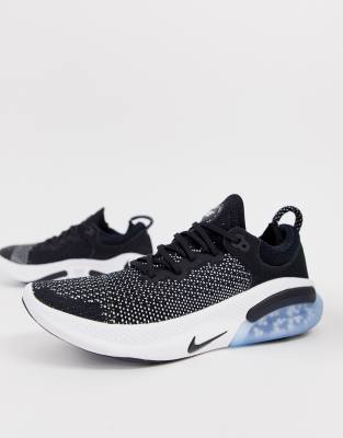 nike running joyride trainers black