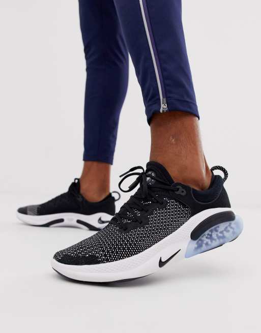 Running joyride 2025 trainers black