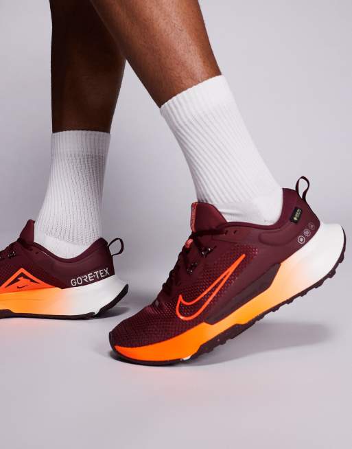 Nike Running Juniper Trail 2 Gore-TEX trainers in burgundy, 3 of 5