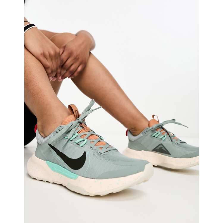 tennis nike running
