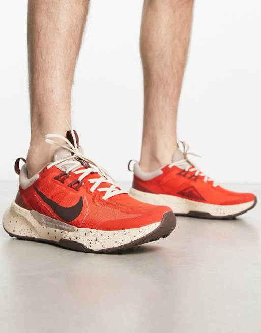 Nike Running – Juniper Trail 2 – Sneaker in Rot