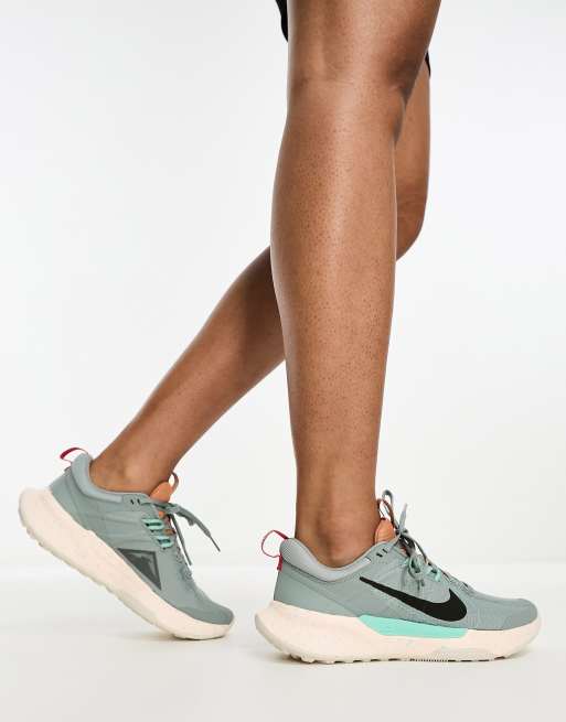 Nike best sale run green