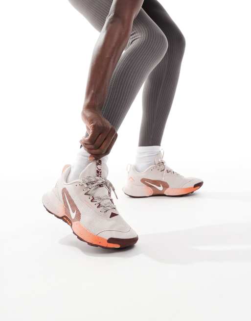 Nike Running – Juniper Trail 3 – Ljusröda löparskor, 2 av 5