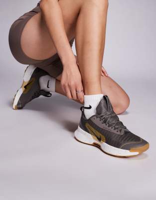 Nike Running - Juniper Trail 3 - Sneaker in Braun-Grau