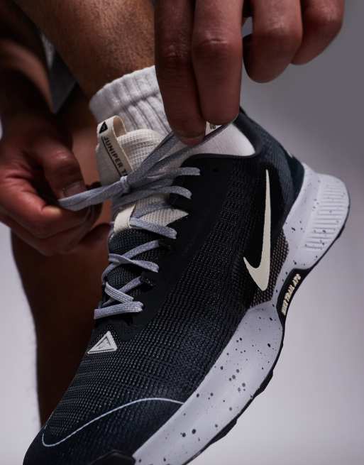 Nike Running Juniper Trail 3 sneakers in dark gray, 4 of 5