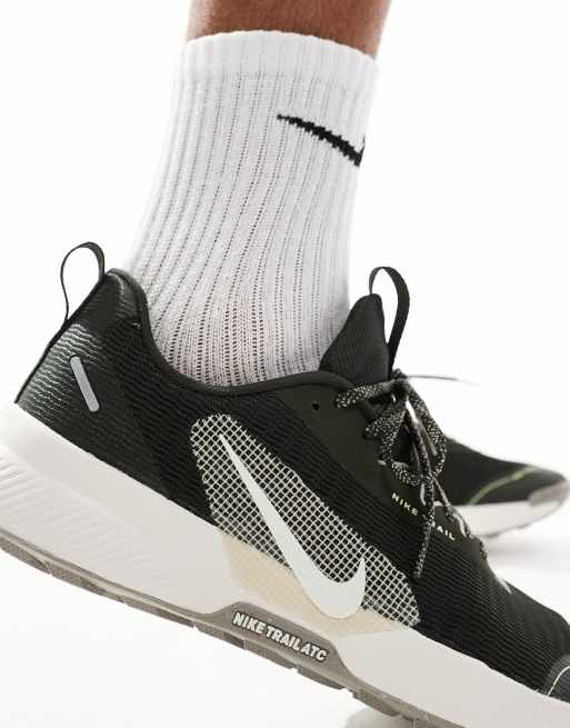 Nike Running Juniper Trail 3 sneakers in dark green and white, 4 of 5