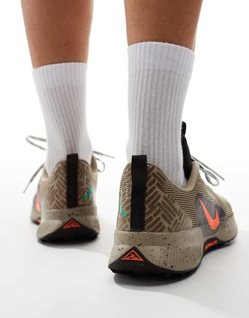 Nike Running Juniper Trail 3 sneakers in khaki and orange