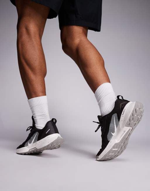 Nike Running – Juniper Trail 3 – Svarta och vita träningsskor, 3 av 5