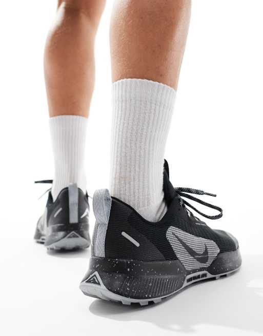 Nike Running Juniper Trail 3 trainers in black, 3 of 5