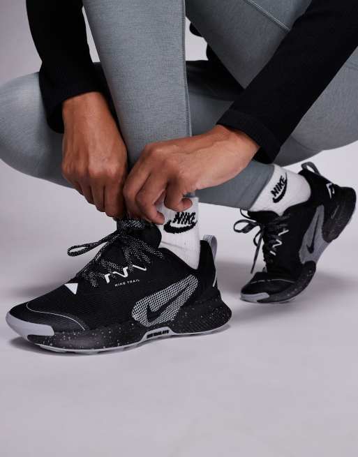 Nike Running Juniper Trail 3 trainers in triple black, 2 of 5