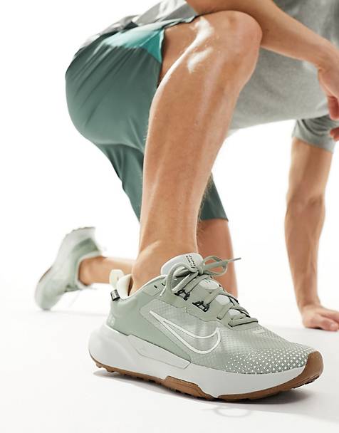 Nike Running Juniper Trial 2 Gore-Tex trainers in olive