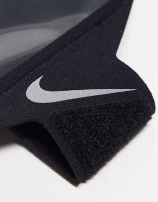 Nike Running lean phone arm band in 