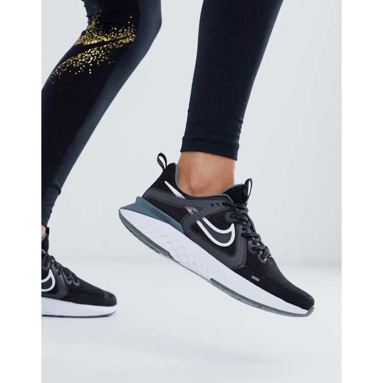 Nike legend react black cheap and white