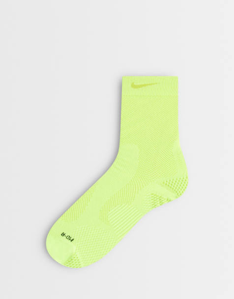 Nike Running lekkie skarpetki do kostki w kolorze żółtym - view 1