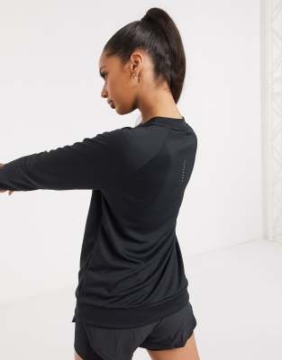 nike running long sleeve pacer in black