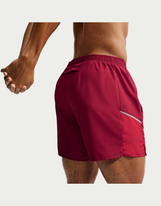 Nike Running Men's Miler Dri-FIT 2-in-1 5-Inch Shorts in Red, 3 of 4