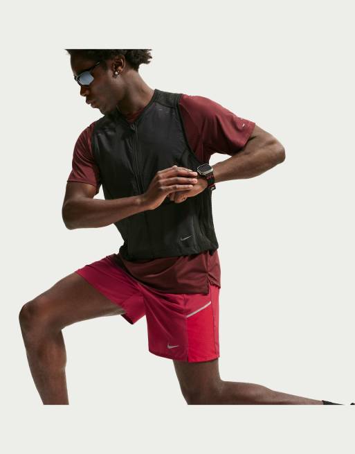 Nike Running Men's Miler Dri-FIT 7-Inch Brief-Lined Shorts in Red, 4 of 4