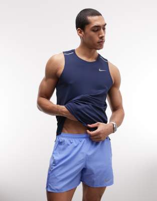 Nike Running Miler 5-inch shorts in blue mid blue 8090₽