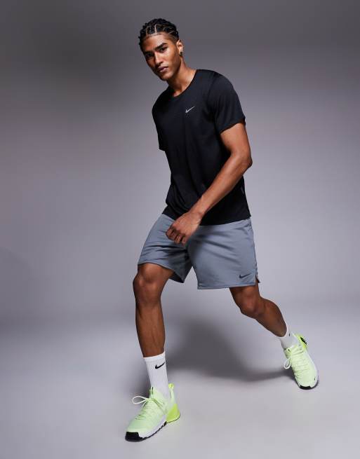 Nike Running – Miler Breathe – Svart t-shirt, 2 av 5