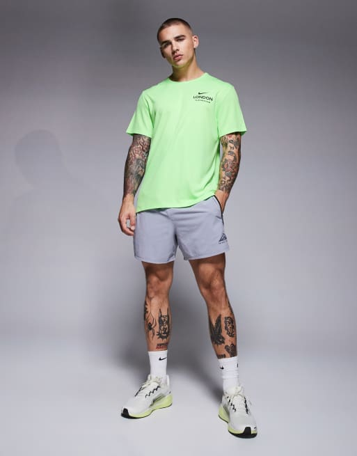 Nike Running – Miler City – Dri-FIT – Grön t-shirt, 3 av 4