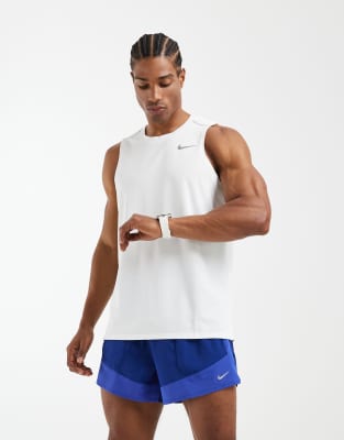 Nike Running - Miler - Débardeur en tissu Dri-FIT - Blanc