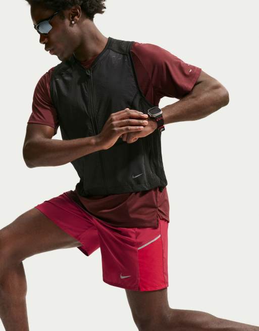 Nike Running Miler Dri-FIT 7-Inch Shorts mit Innenslip in Rot, 4 von 4