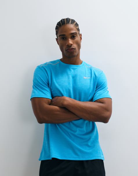 Nike Running – Miler – Dri-FIT – Blå t-shirt med UV-skydd - view 1
