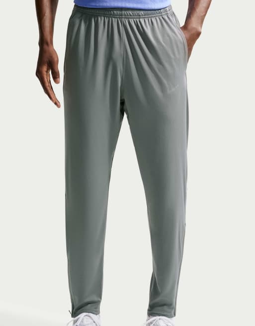 Nike Running Miler Dri-FIT gebreide hardloopbroek in grijs, 2 van 4