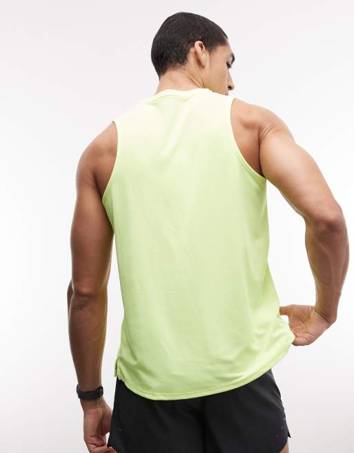 Nike Running – Miler – Dri-FIT – Gult linne, 3 av 5