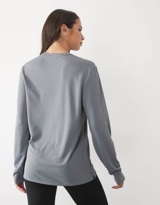 Nike Running - Miler Dri-FIT - Langærmet grå træningsoverdel, 4 af 4