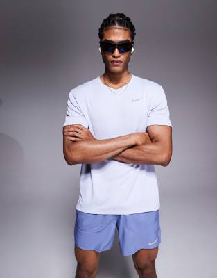 Nike Running – Miler Dri-FIT – Lauf-T-Shirt in Grau