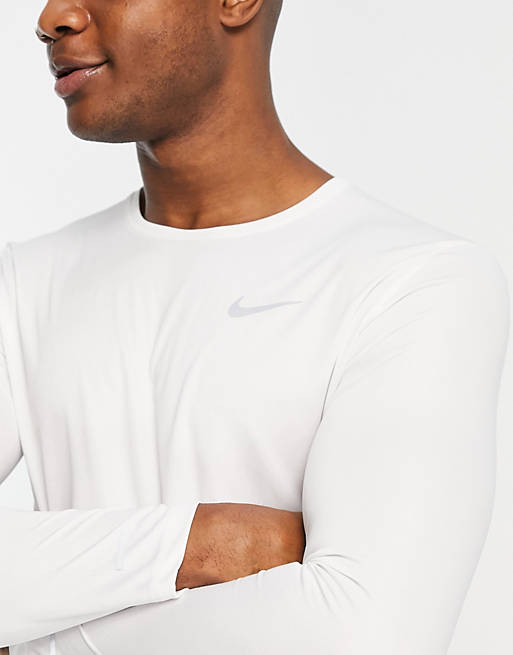 straf historie Sprede Nike Running Miler Dri-FIT long sleeve t-shirt in white | ASOS