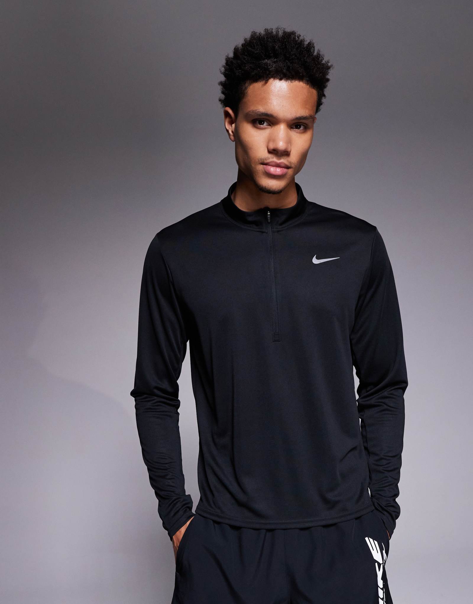 Футболка Nike Running Miler DRI-Fit Pacer с длинным рукавом на молнии черного цвета