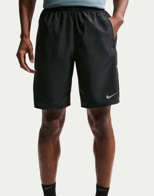 Nike Running Miler Dri-FIT pantaloncini 9" senza fodera neri, 2 di 4
