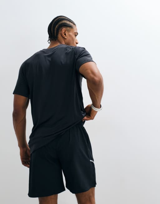 Nike Running - Miler Dri-FIT - Pantaloncini da 7" neri, 5 di 5