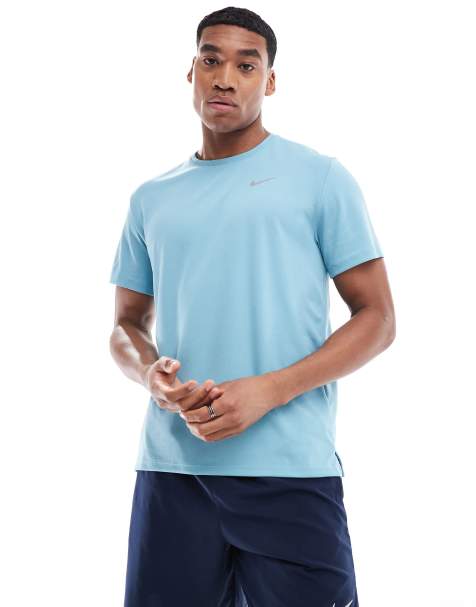 Nike Running - Miler Dri-FIT - T-shirt i lyseblå - view 1