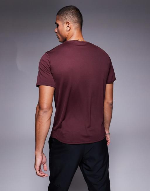Nike Running Miler Dri-FIT t-shirt in burgundy, 2 of 4