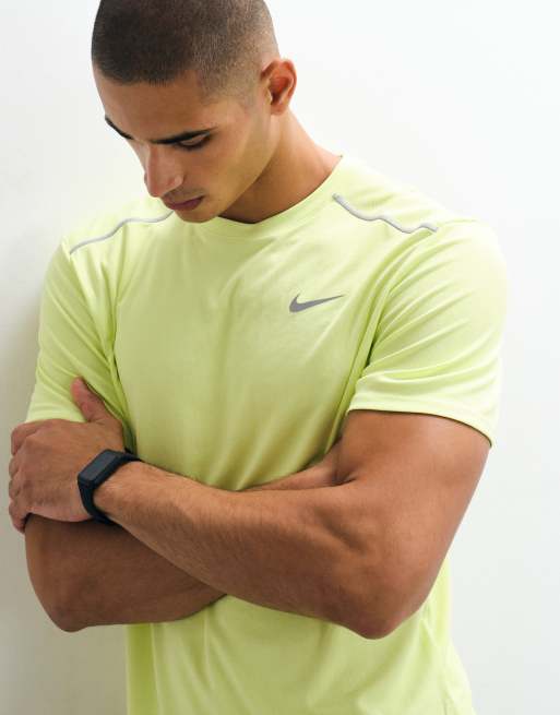 Nike Running Miler Dri-FIT T-Shirt in Gelb, 3 von 5
